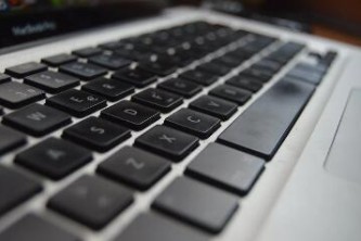 qq电脑版怎么查看动态